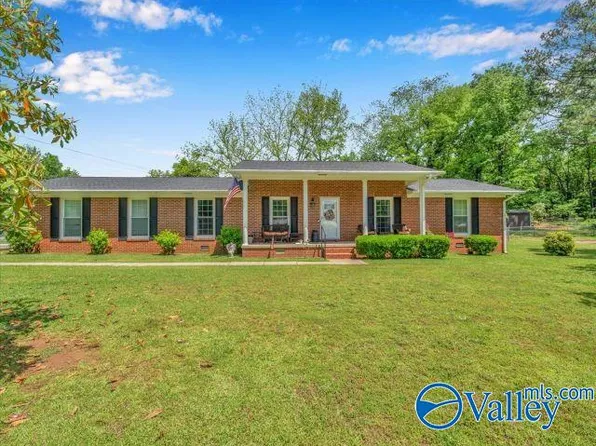 901 Hood Ave, Scottsboro, AL 35769