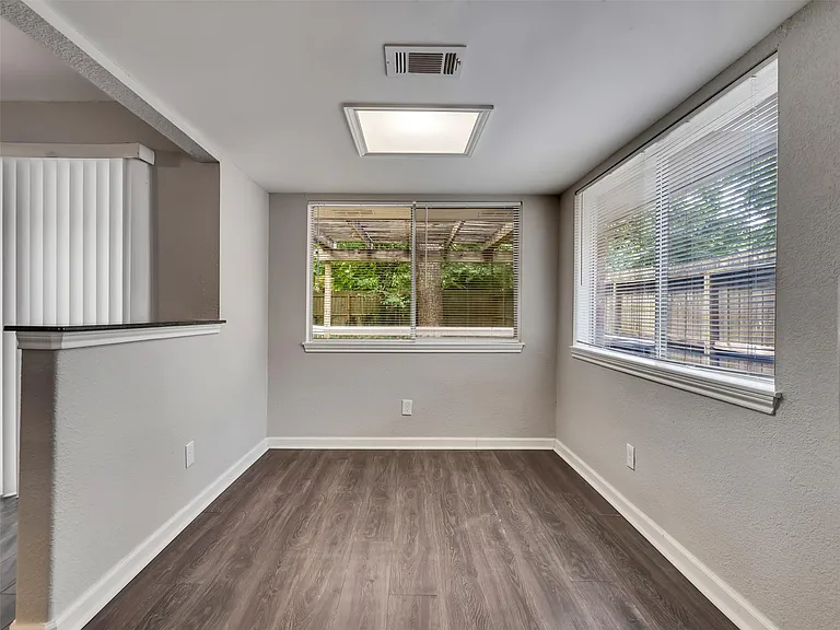 2030 Lone Rock Dr — Photo 16