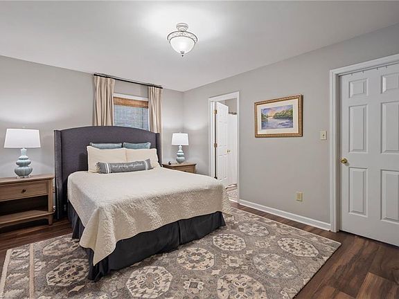5th image of 710 Riverwood Dr