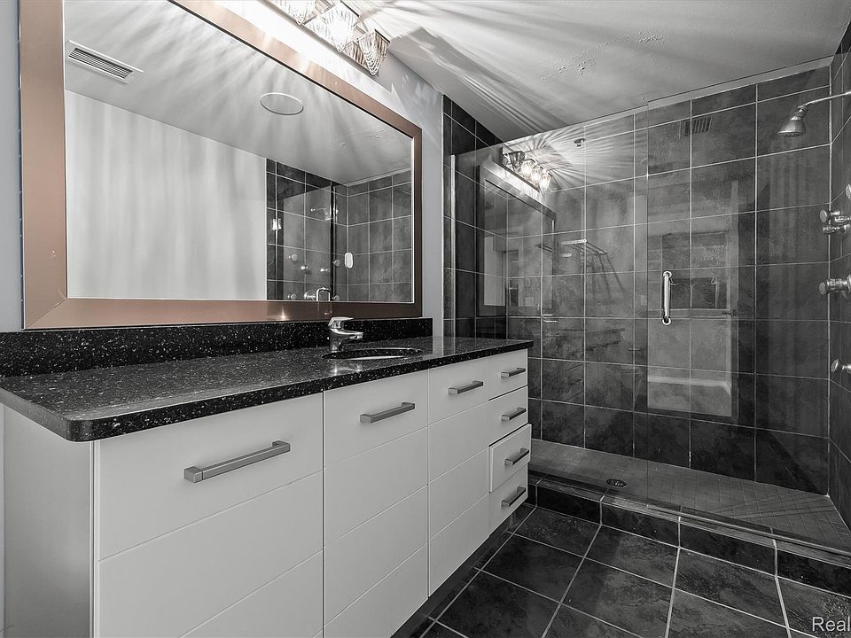 432 S Washington Ave Unit 703, photo 14