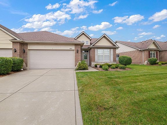 2nd image of 10044 Prairie Knoll Ct