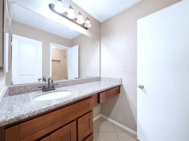 7502 Addicks Clodine Rd — Photo 28