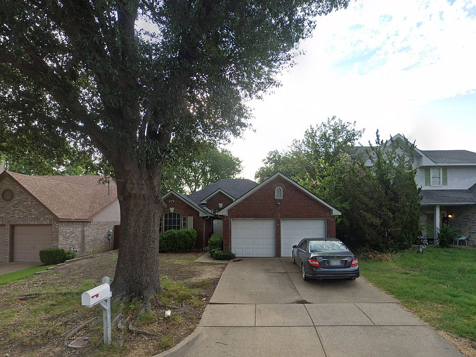 1st image of 7440 Blackthorn Dr