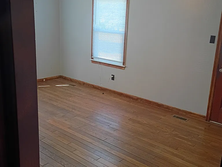 1402 N Main Ave — Photo 10