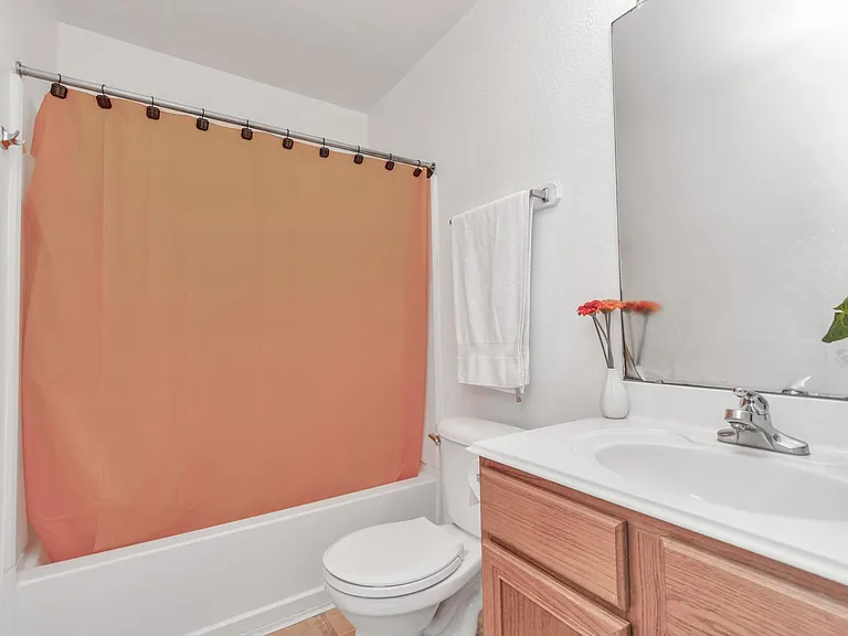7327 Enchanted Creek Dr — Photo 25