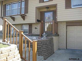 4th image of 8735 Lakeview Dr