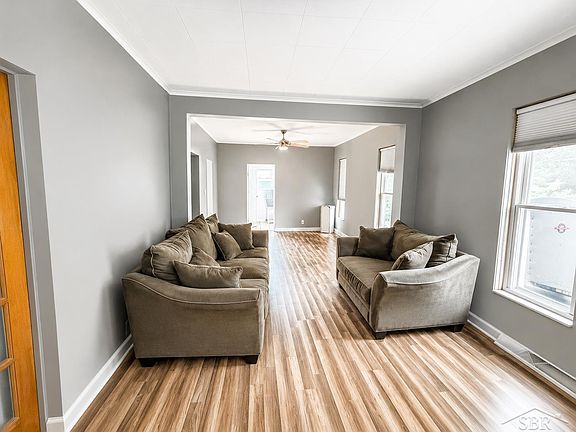 2nd image of 903 Marsac St
