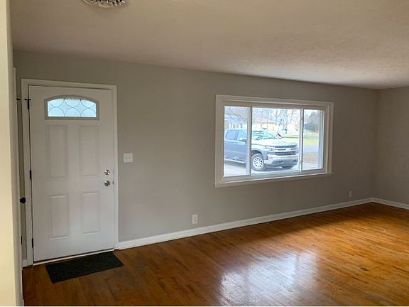 3rd image of 3608 W Fleetwood Dr