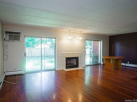 2nd image of 1530 Bay View Ave #B-2