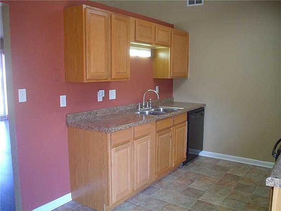 5th image of 8643 Depot Dr