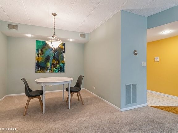 5th image of 1454 Ashland Ave APT 202