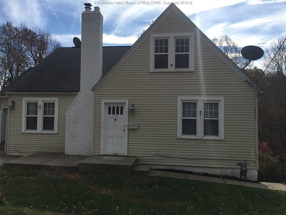 1st image of 675 Forest Cir