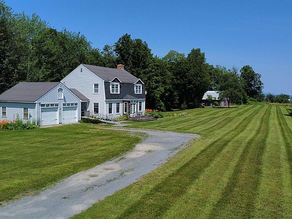 2nd image of 32 Murray Road