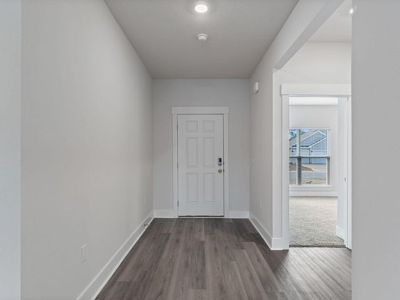 4th image of 6616 Forest Bay Ave