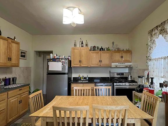 4th image of 2272 Homecrest Ave