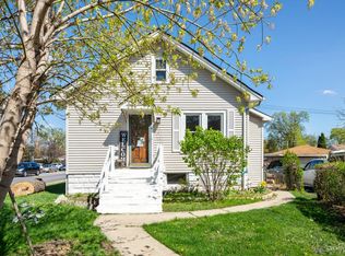 321 N Berteau Ave, Elmhurst, IL 60126