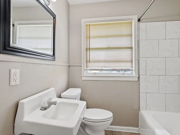 3450 Taylor St — Photo 8