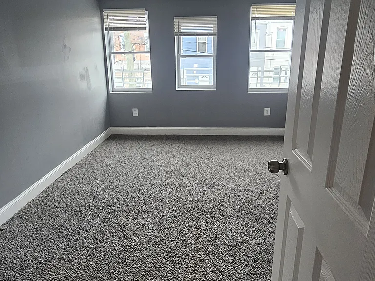 814 N Port St #0 — Photo 9