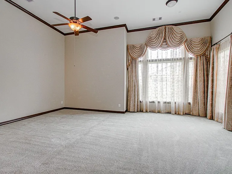 5711 Avon Landing Ln — Photo 10