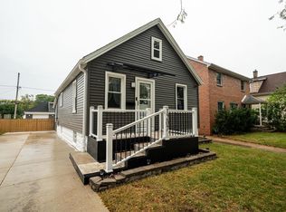 1207 S 91st St, West Allis, WI 53214