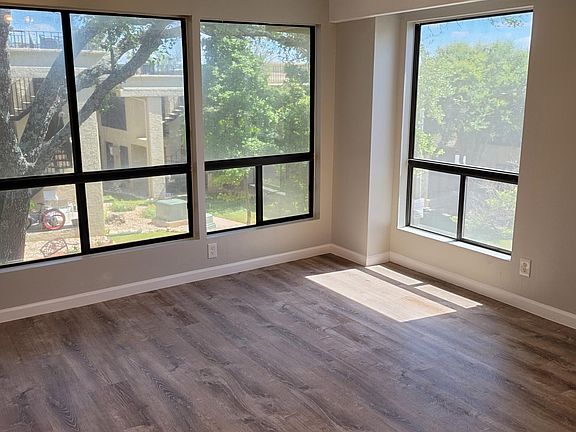 3rd image of 5916 Lago Vista Way #E-14