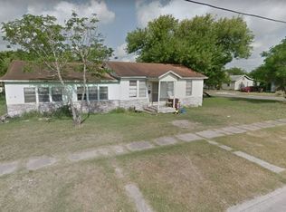 811 S 13th St #B, Kingsville, TX 78363