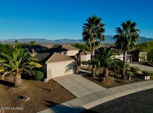 56 N Cape Royal Dr, Green Valley, AZ 85614