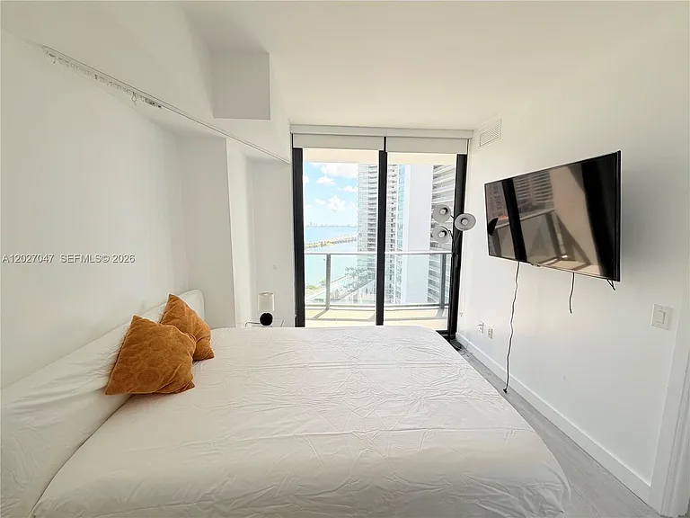 501 NE 31st St #1804 — Photo 14