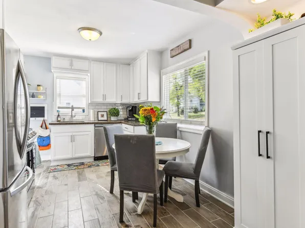 4231 Yosemite Ave S, Saint Louis Park, MN 55416