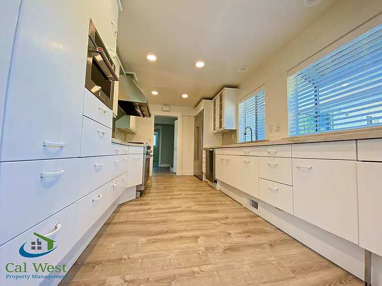 4119 Wilkie Ct — Photo 8