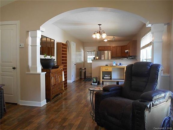 5th image of 735 N Mulberry St #48