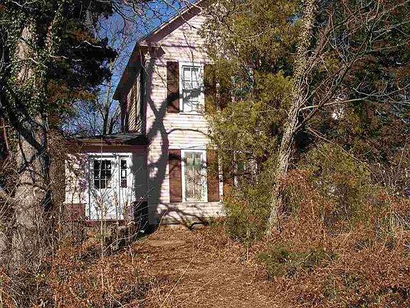 4th image of 208 W. Lincoln