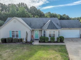 26 Green Pasture Cv, Oakfield, TN 38362