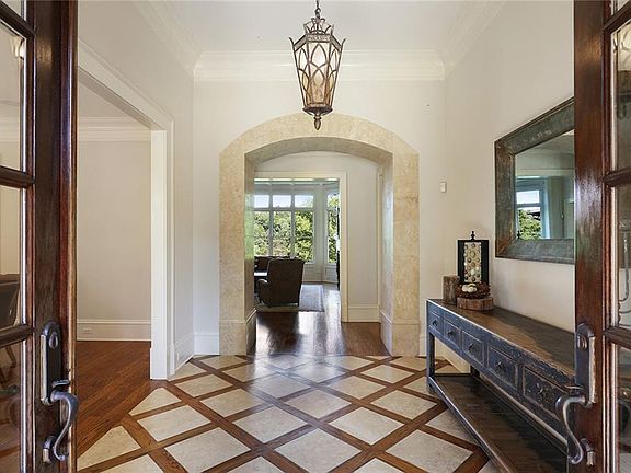 2nd image of 510 Rivercliff Trce