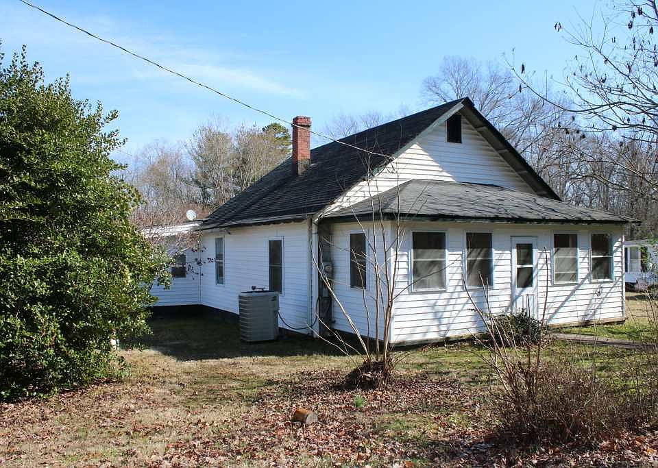 1st image of 35 Piney River Dr