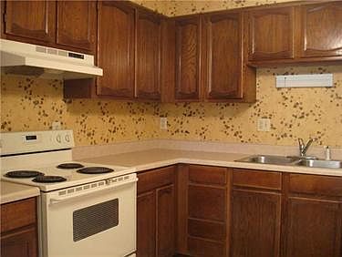 5th image of 312 Central Dr