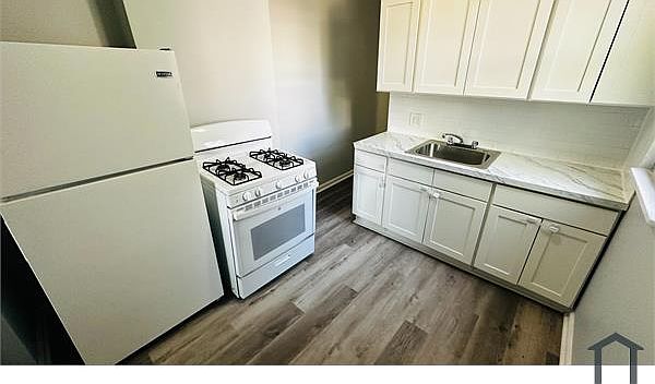 1st image of 92 Ash St APT 3L