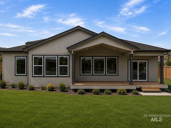 5th image of 300 NE Greystone Loop
