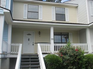 912 Pineland Ave APT 33, Hinesville, GA 31313