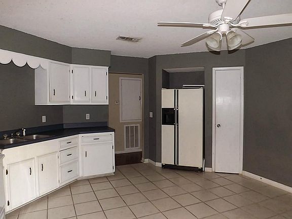4th image of 4104 20th St N