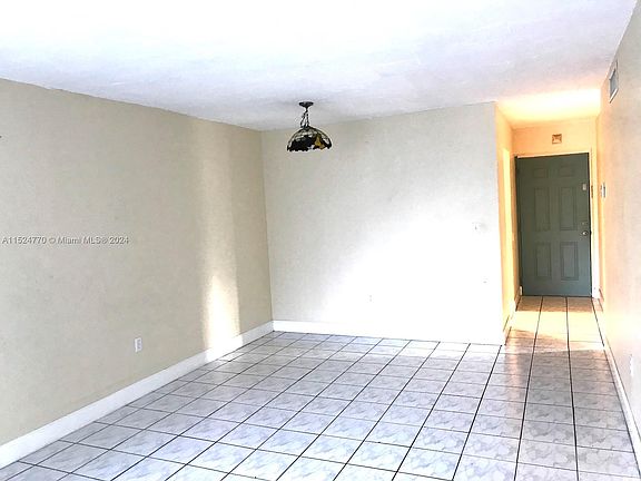 3rd image of 9440 Fontainebleau Blvd APT 212