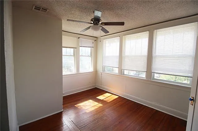 3302 Napoleon Ave #A — Photo 5
