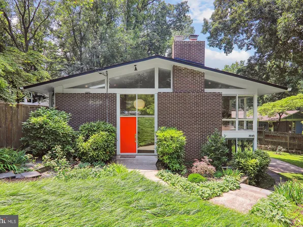 3945 Rickover Rd, Silver Spring, MD 20902