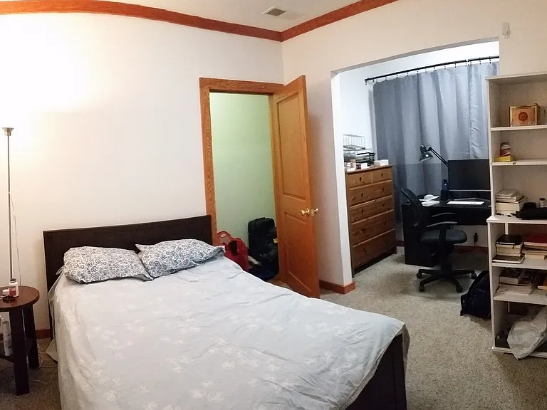 2472B Virginia St — Photo 4