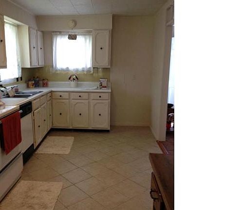 5th image of 3737 Saint Gregory Ct