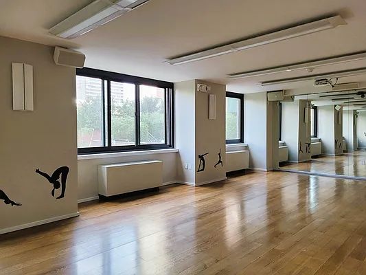 Rented by Corcoran | media 106