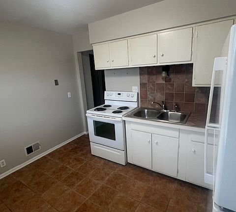 3rd image of 3450 S 82nd St #3