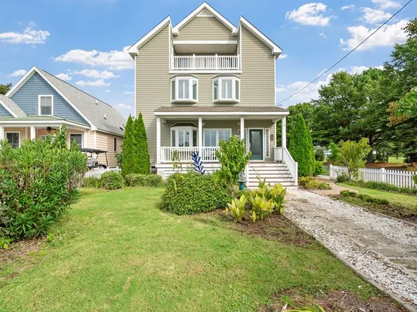 727 Tazewell Ave, Cape Charles, VA 23310