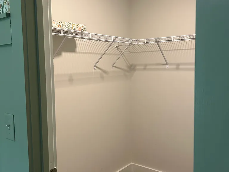 Walk-in closet