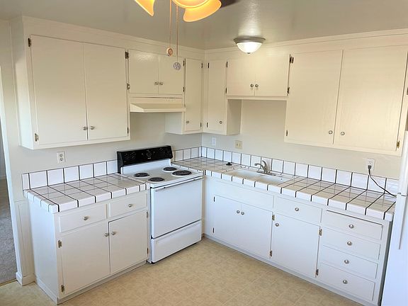2nd image of 650 E Olive Ave APT 3